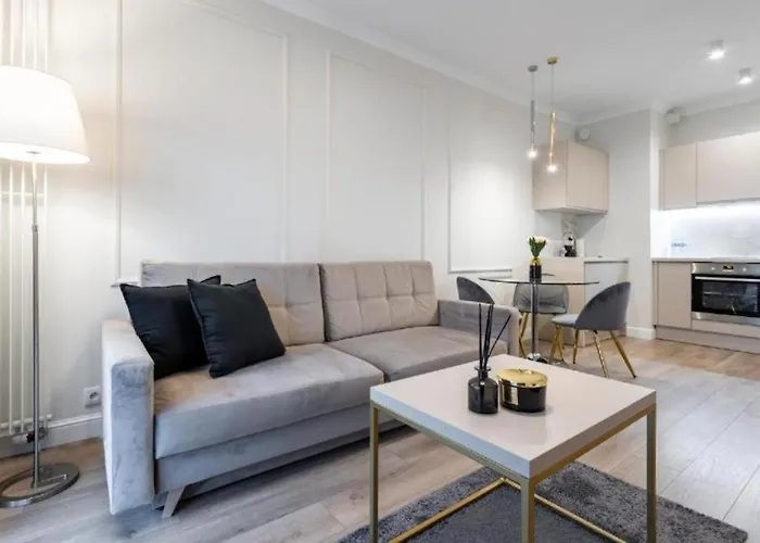 Urban Chic - Luxury For Up To 15 Guests In Mennica Residence, Center Apartment Warsaw