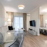 شقة Urban Chic - Luxury For Up To 15 Guests In Mennica Residence, Center *